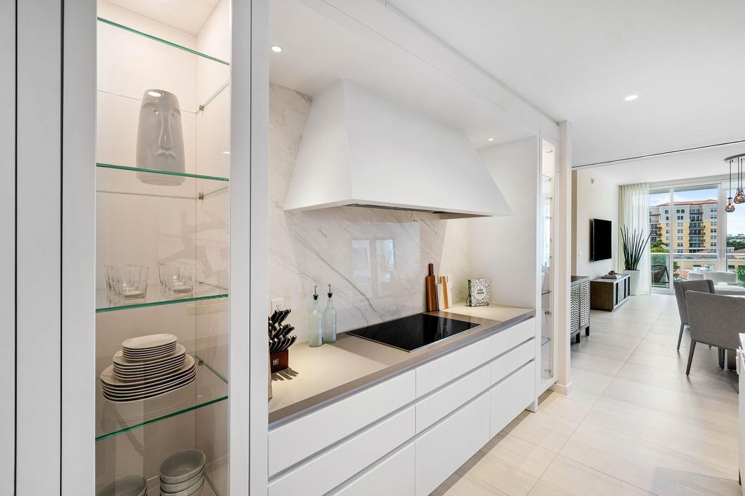 For Sale: $2,650,000 (2 beds, 2 baths, 1792 Square Feet)