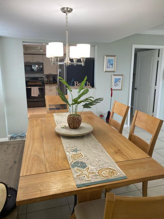 For Rent: $4,500 (2 beds, 3 baths, 1800 Square Feet)