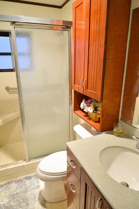 En Venta: $218,000 (2 camas, 2 baños, 1400 Pies cuadrados)