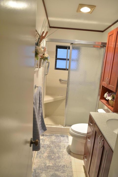 En Venta: $218,000 (2 camas, 2 baños, 1400 Pies cuadrados)