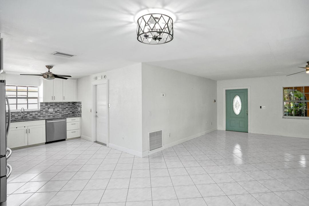 出租: $4,500 (4 贝兹, 2 浴室, 1668 平方英尺)