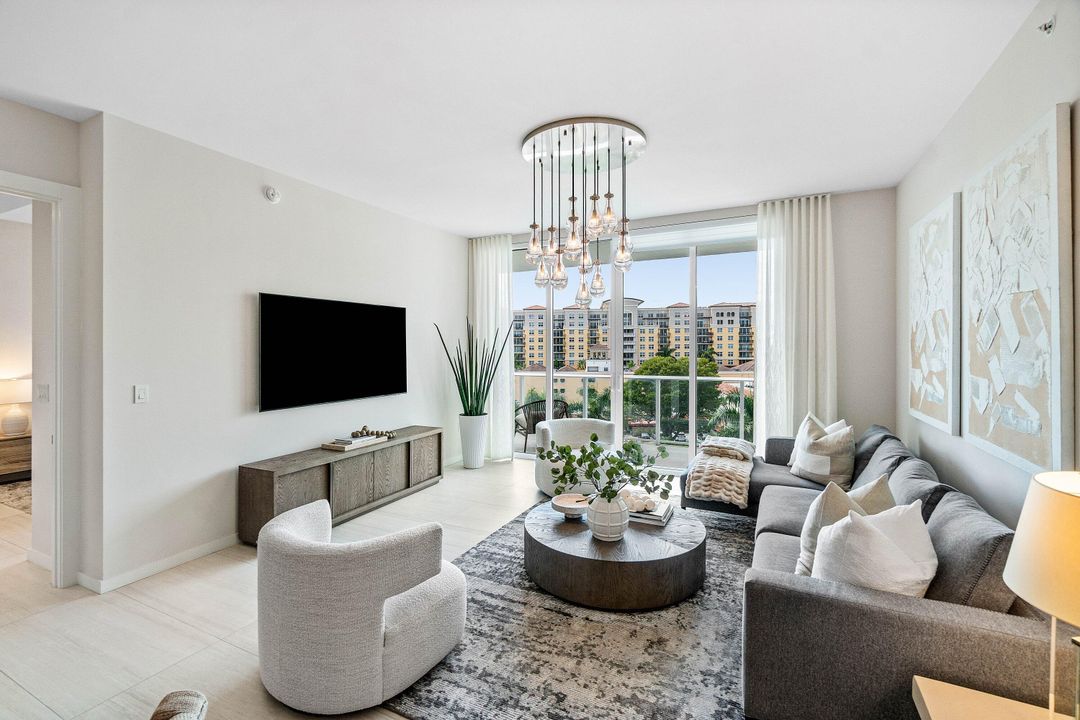 For Sale: $2,650,000 (2 beds, 2 baths, 1792 Square Feet)