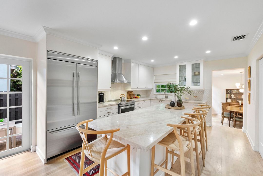 Active With Contract: $1,474,000 (3 beds, 2 baths, 2207 Square Feet)