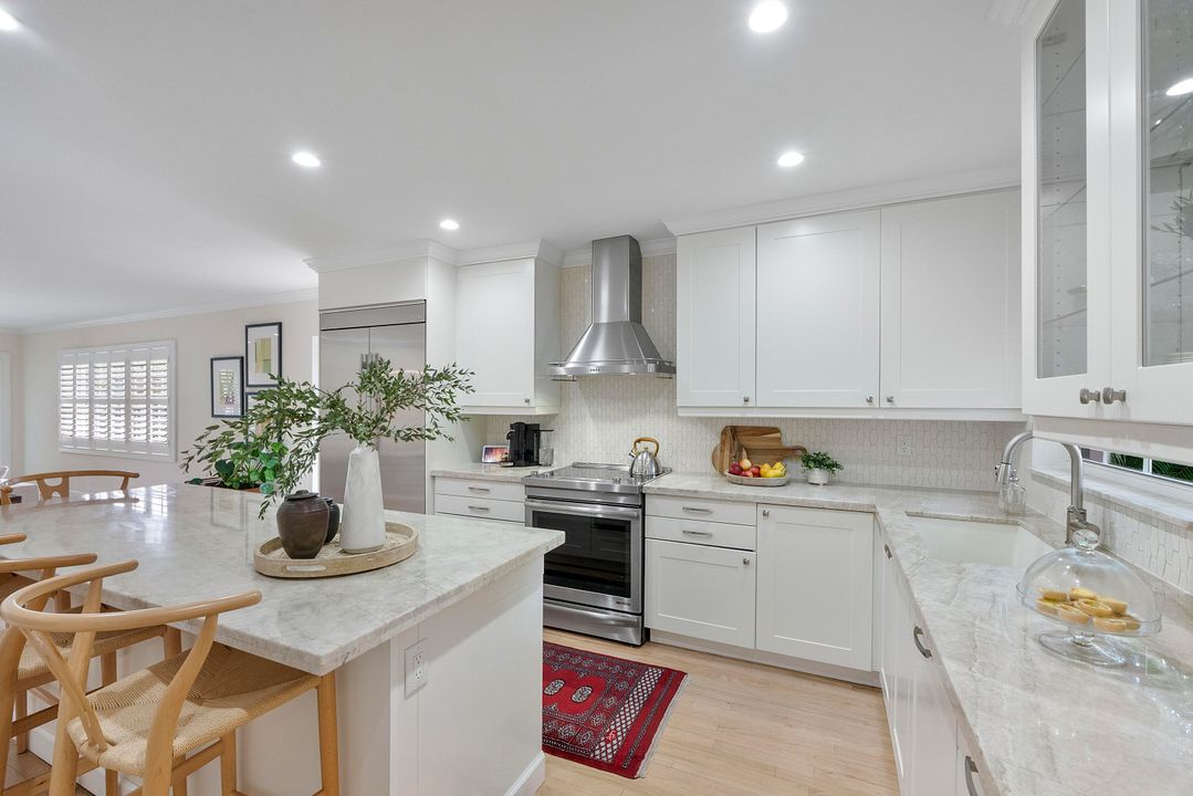 Active With Contract: $1,474,000 (3 beds, 2 baths, 2207 Square Feet)