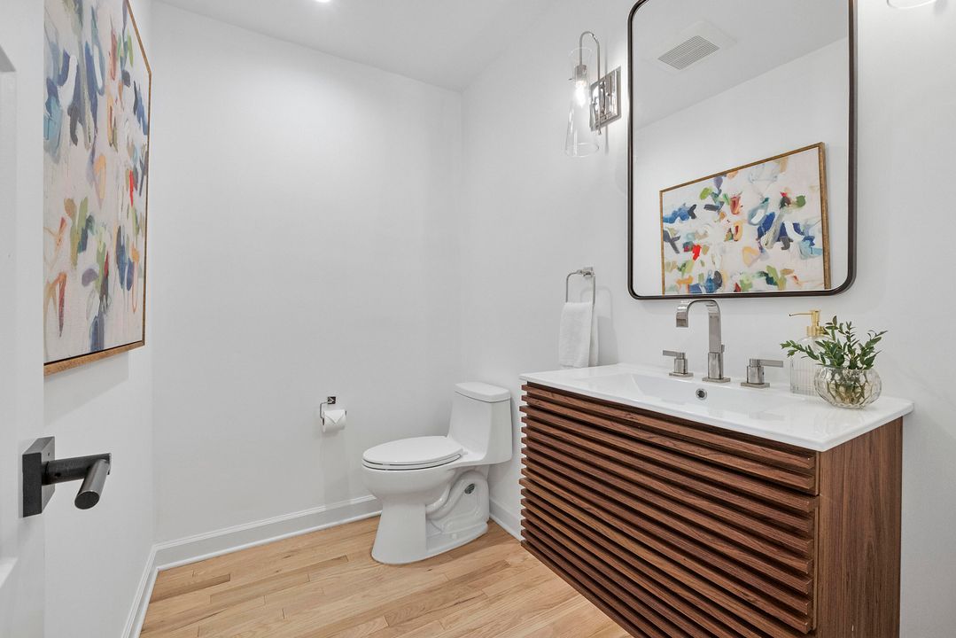 Active With Contract: $1,474,000 (3 beds, 2 baths, 2207 Square Feet)