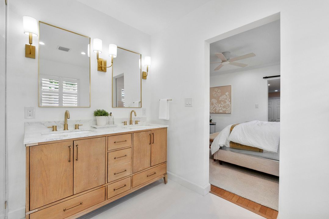 Active With Contract: $1,474,000 (3 beds, 2 baths, 2207 Square Feet)