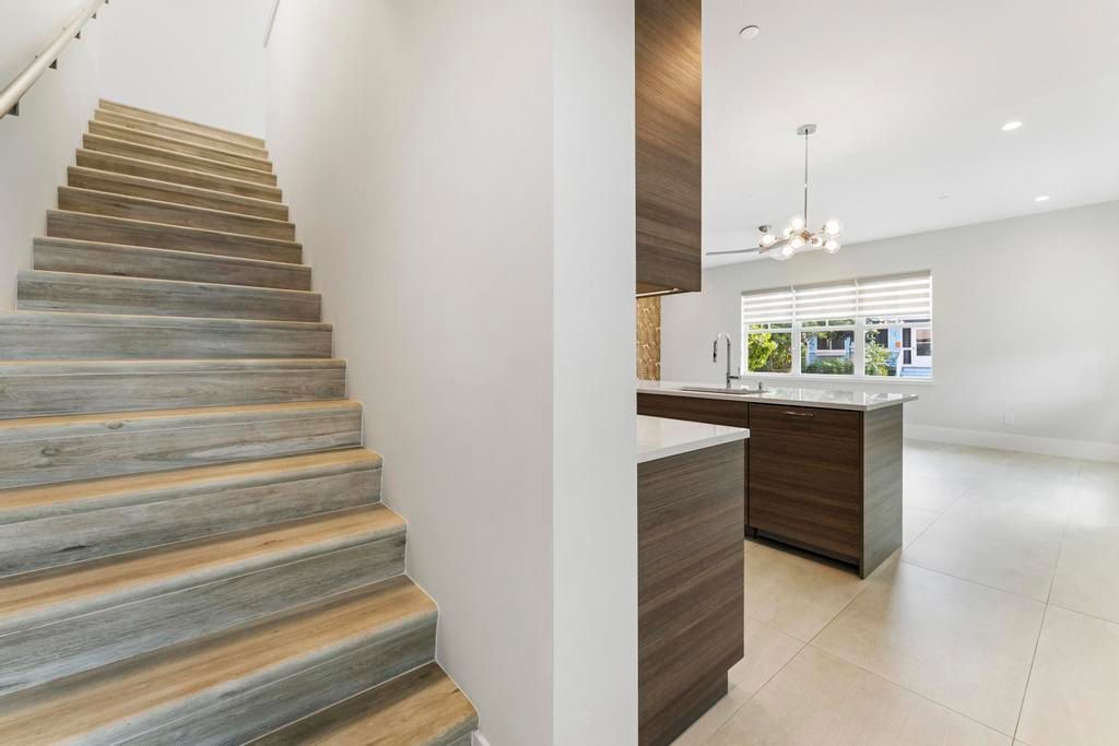 En Venta: $1,150,000 (3 camas, 3 baños, 1771 Pies cuadrados)