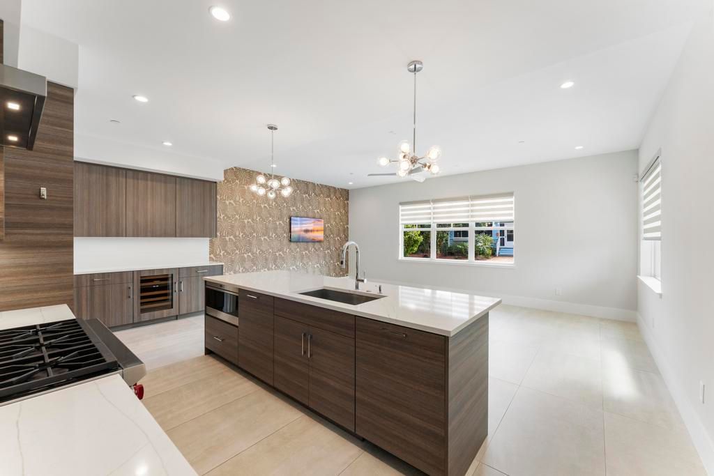 En Venta: $1,150,000 (3 camas, 3 baños, 1771 Pies cuadrados)