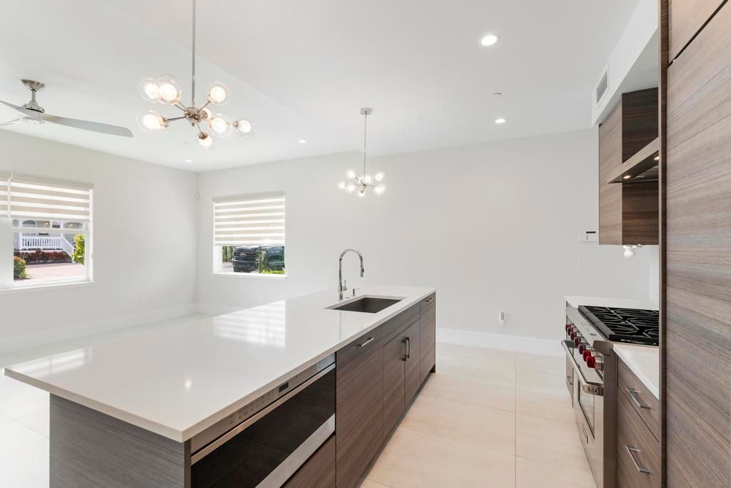 En Venta: $1,150,000 (3 camas, 3 baños, 1771 Pies cuadrados)