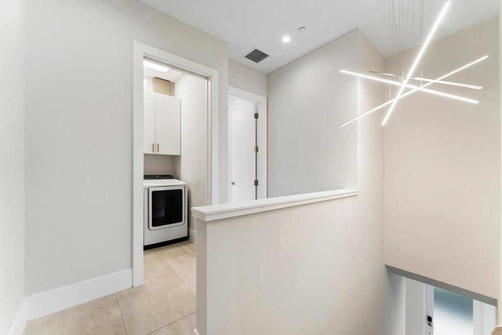 En Venta: $1,150,000 (3 camas, 3 baños, 1771 Pies cuadrados)