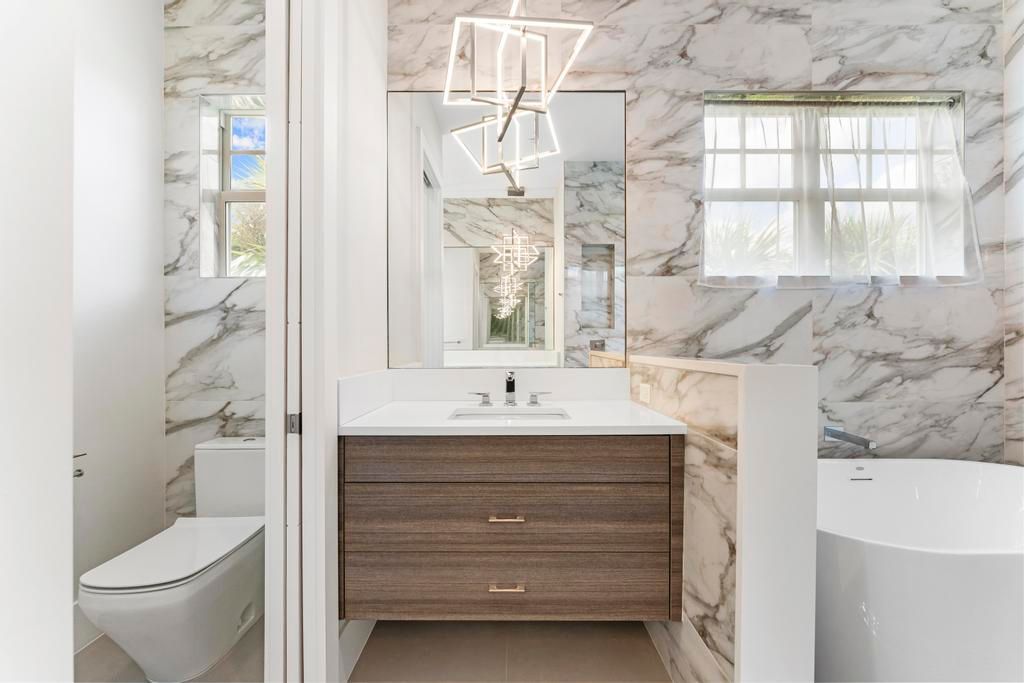 En Venta: $1,150,000 (3 camas, 3 baños, 1771 Pies cuadrados)