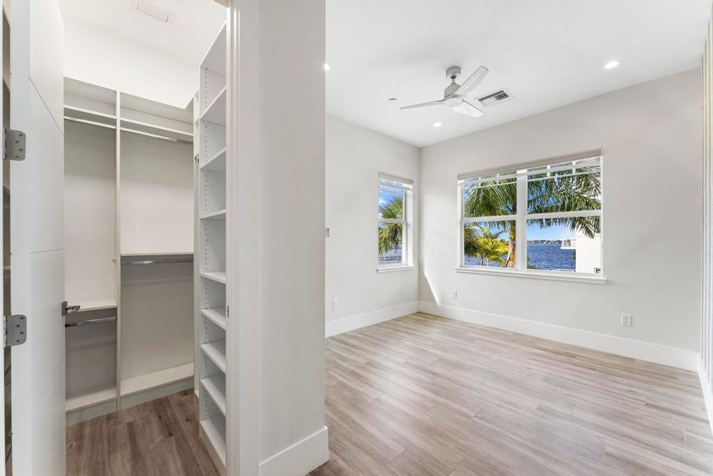 En Venta: $1,150,000 (3 camas, 3 baños, 1771 Pies cuadrados)