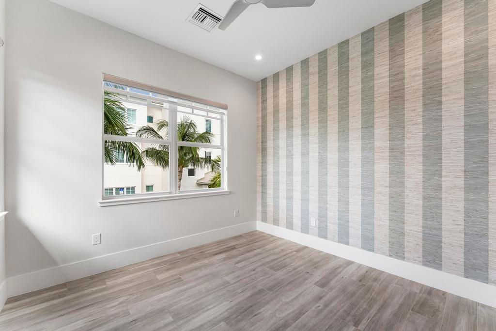 En Venta: $1,150,000 (3 camas, 3 baños, 1771 Pies cuadrados)