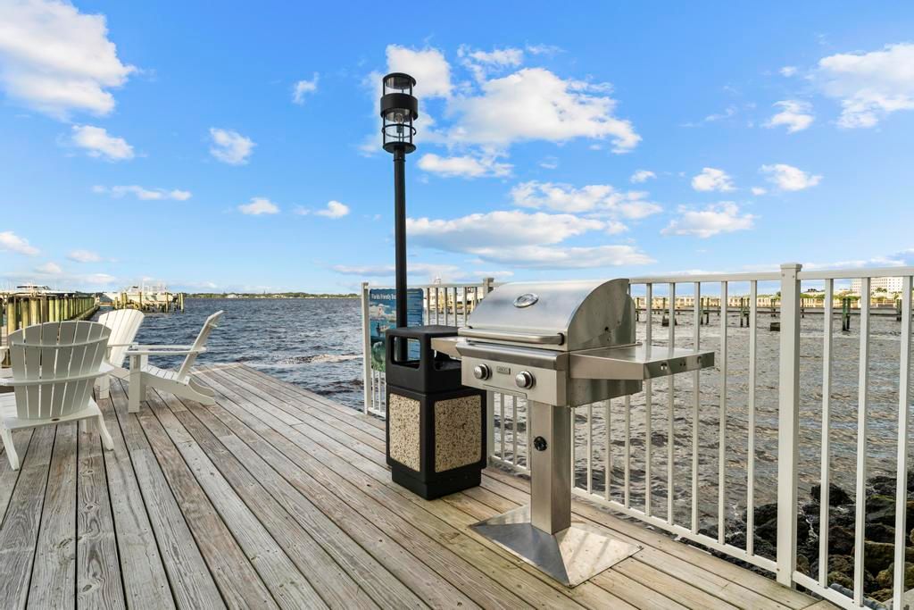 En Venta: $1,150,000 (3 camas, 3 baños, 1771 Pies cuadrados)