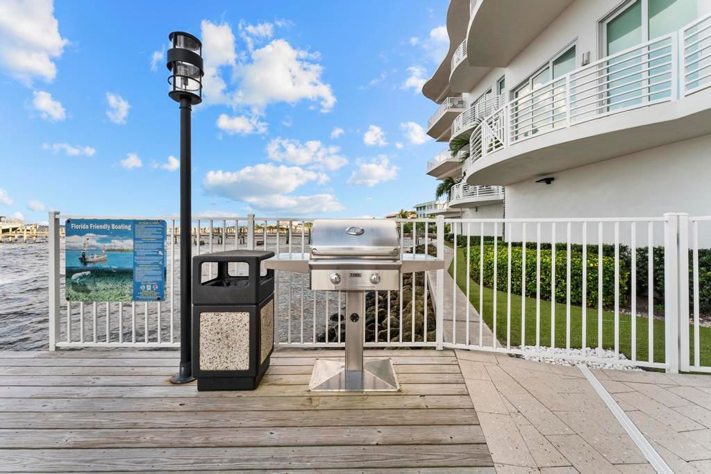 En Venta: $1,150,000 (3 camas, 3 baños, 1771 Pies cuadrados)