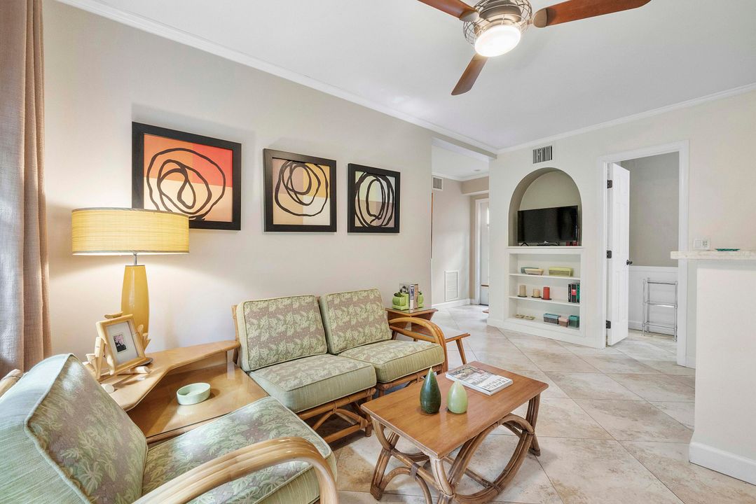 Active With Contract: $1,474,000 (3 beds, 2 baths, 2207 Square Feet)