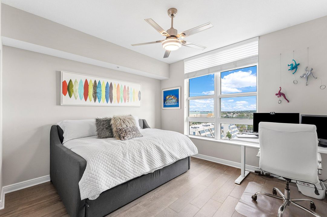 For Sale: $429,000 (2 beds, 2 baths, 1085 Square Feet)