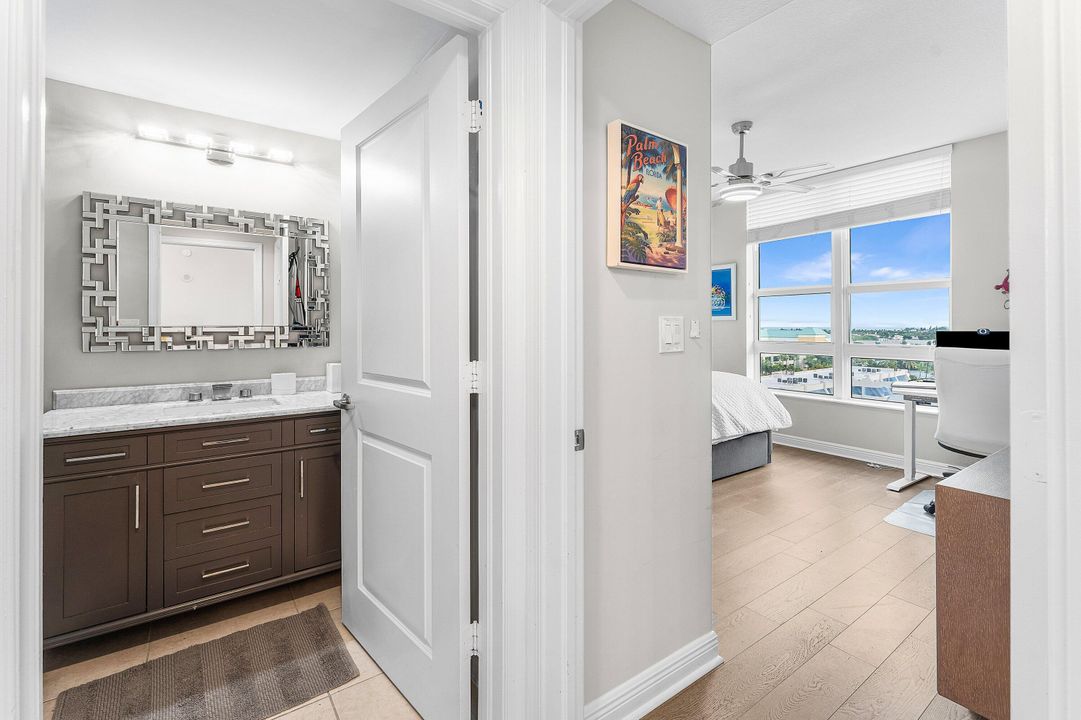 For Sale: $429,000 (2 beds, 2 baths, 1085 Square Feet)