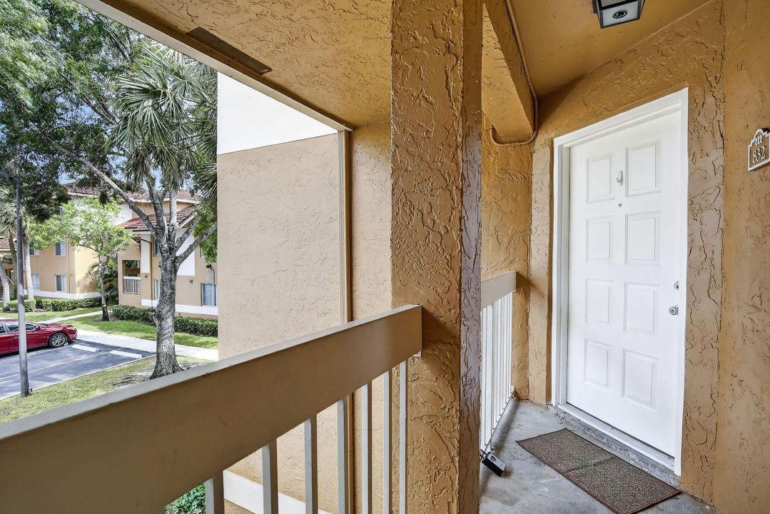 En Venta: $312,500 (2 camas, 2 baños, 1185 Pies cuadrados)