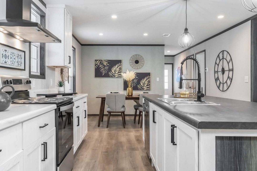 На продажу: $265,900 (3 спален, 2 ванн, 1493 Квадратных фут)