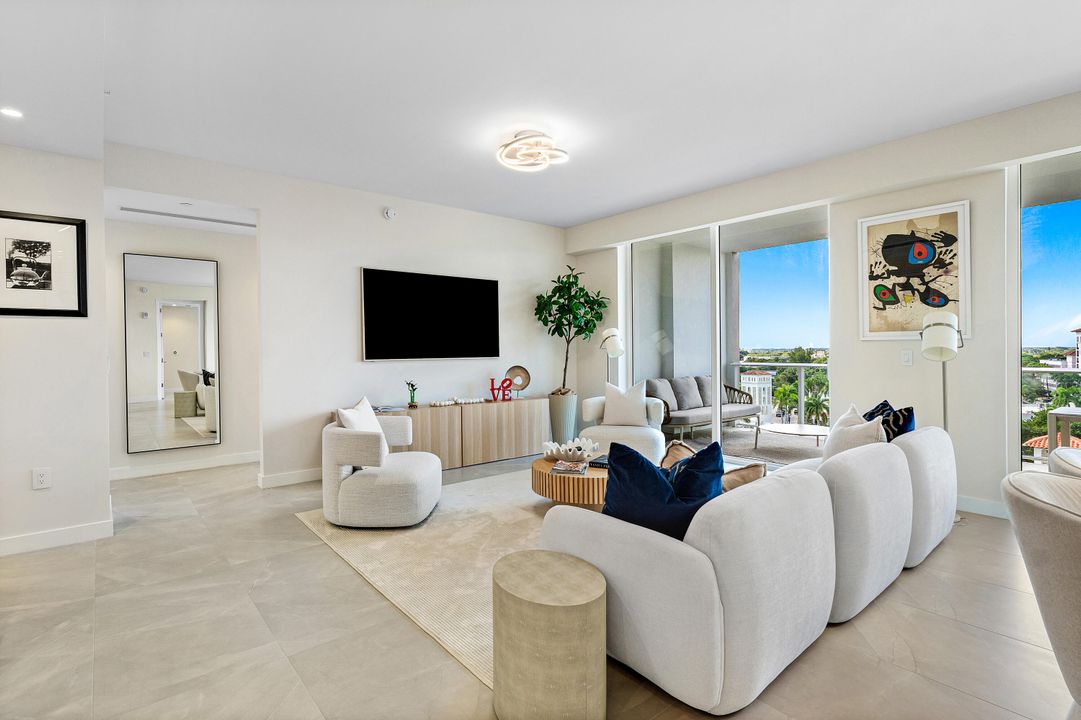 En Renta: $25,000 (3 camas, 3 baños, 2621 Pies cuadrados)