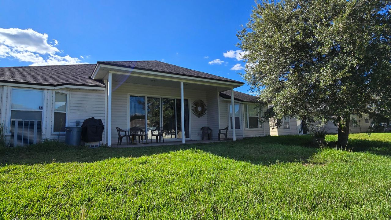 待售: $299,000 (3 贝兹, 2 浴室, 2009 平方英尺)