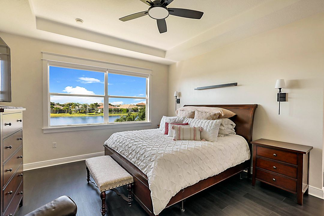 Active With Contract: $679,000 (3 beds, 3 baths, 2135 Square Feet)