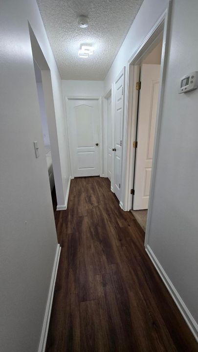 待售: $299,000 (3 贝兹, 2 浴室, 2009 平方英尺)