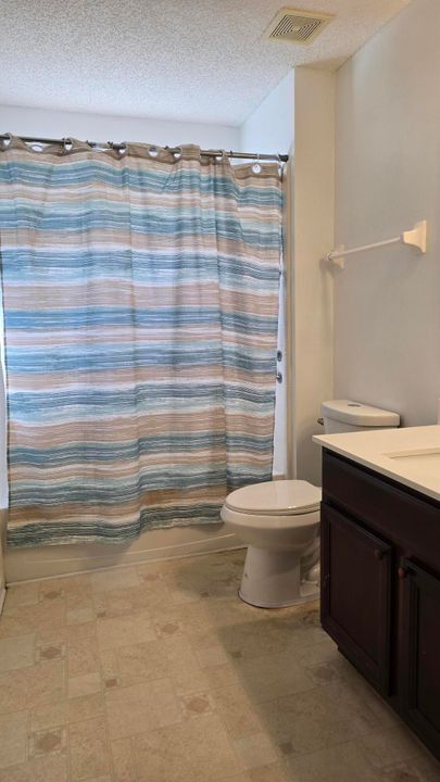 待售: $299,000 (3 贝兹, 2 浴室, 2009 平方英尺)