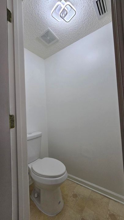 待售: $299,000 (3 贝兹, 2 浴室, 2009 平方英尺)