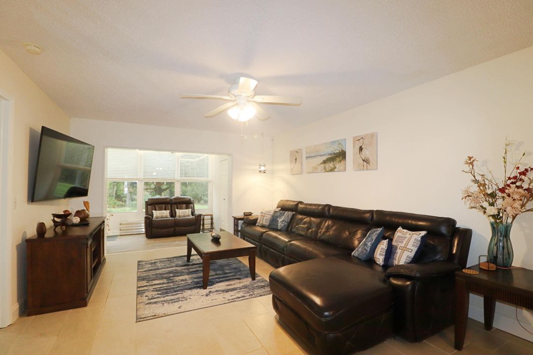 В аренду: $1,200 (2 спален, 2 ванн, 1242 Квадратных фут)