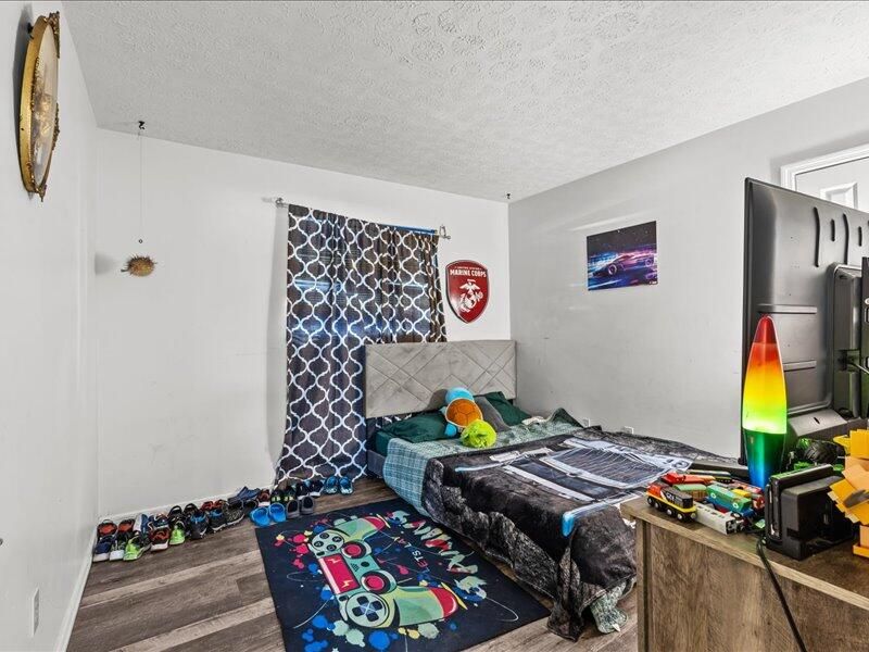 For Rent: $3,600 (4 beds, 2 baths, 1750 Square Feet)