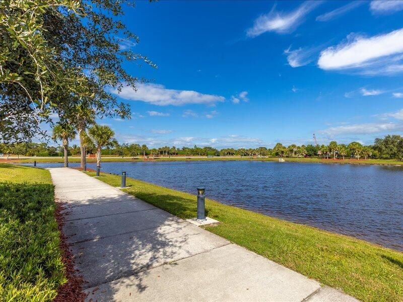 For Rent: $3,600 (4 beds, 2 baths, 1750 Square Feet)