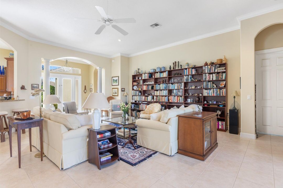 For Sale: $825,000 (3 beds, 2 baths, 2840 Square Feet)