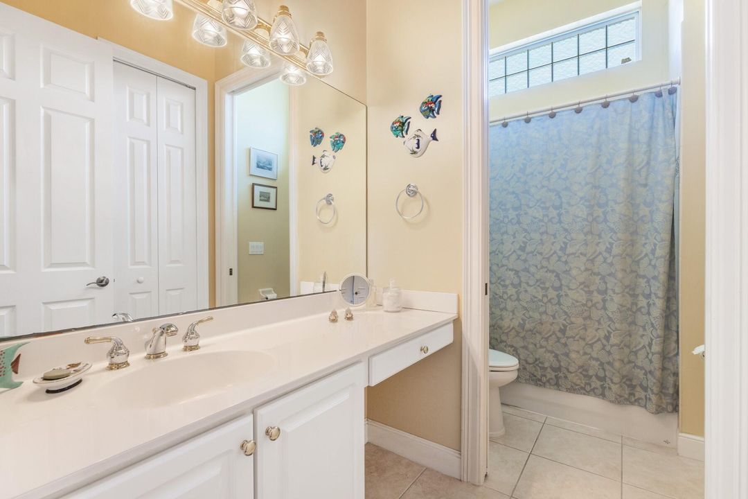 For Sale: $825,000 (3 beds, 2 baths, 2840 Square Feet)