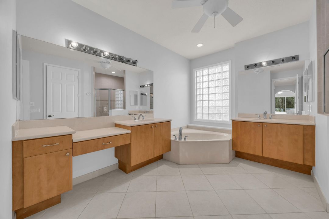 Active With Contract: $450,000 (3 beds, 2 baths, 2489 Square Feet)