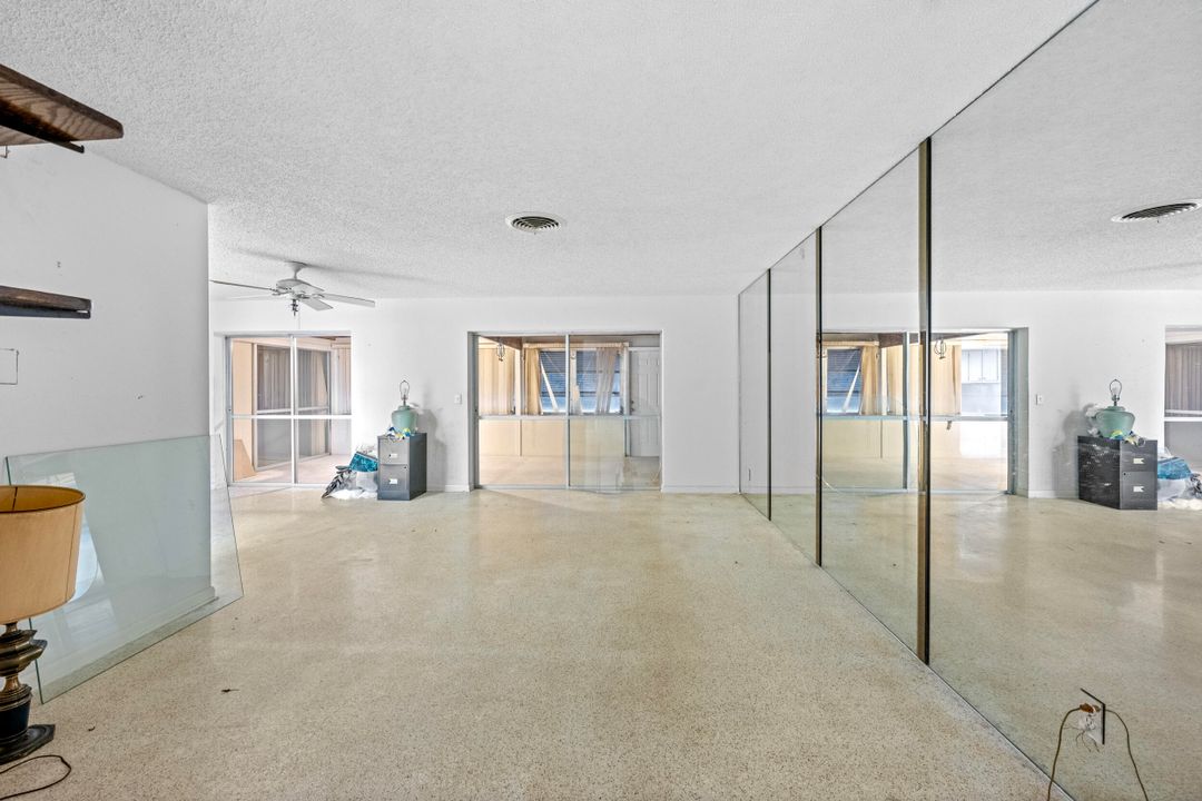 合同活跃: $315,000 (3 贝兹, 2 浴室, 1476 平方英尺)