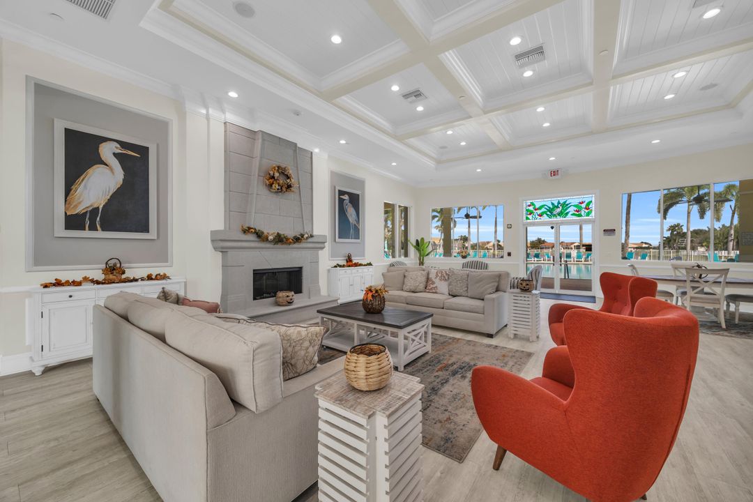 Active With Contract: $450,000 (3 beds, 2 baths, 2489 Square Feet)