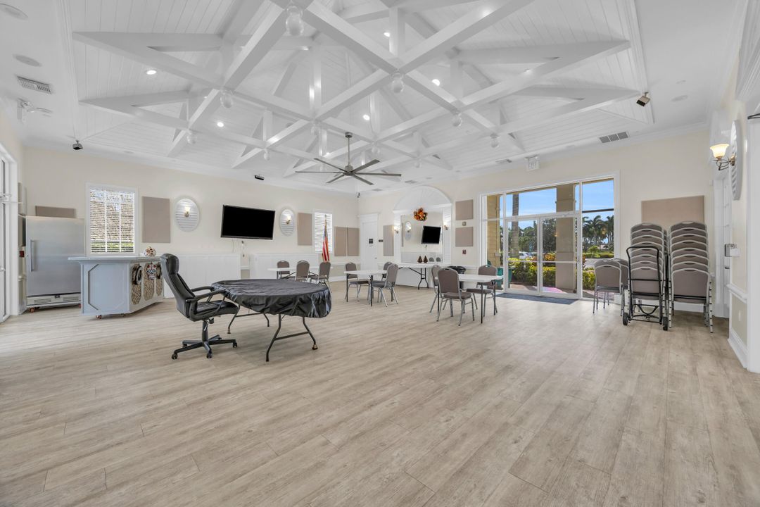 Active With Contract: $450,000 (3 beds, 2 baths, 2489 Square Feet)