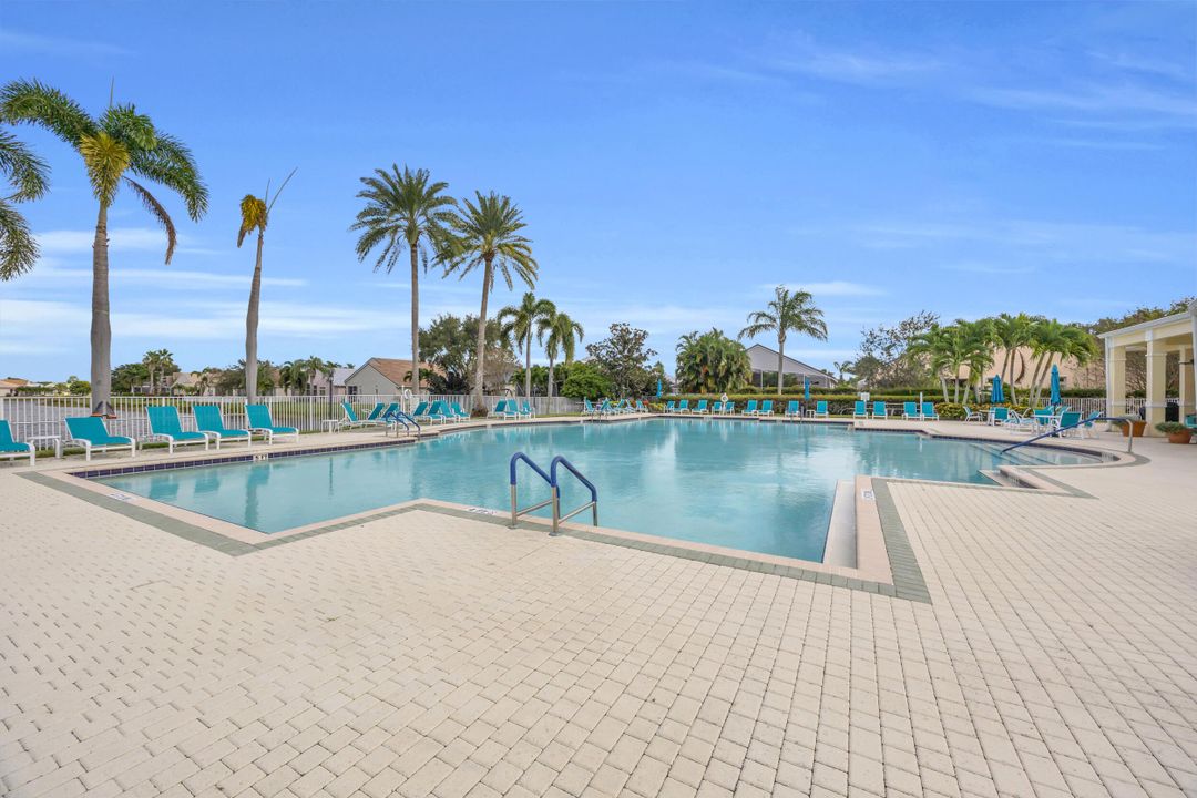 Active With Contract: $450,000 (3 beds, 2 baths, 2489 Square Feet)