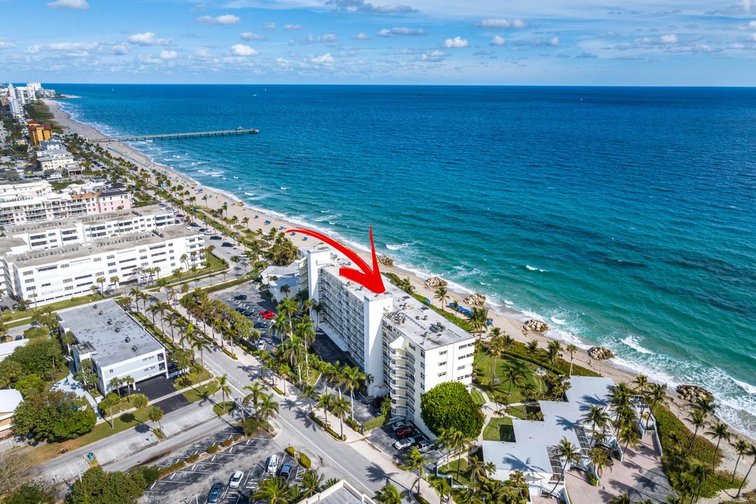 For Sale: $540,000 (1 beds, 1 baths, 900 Square Feet)