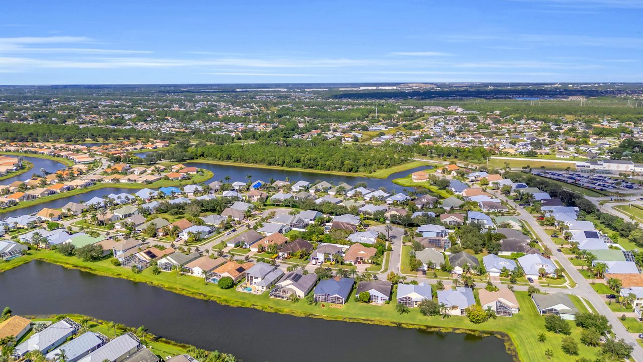 Active With Contract: $450,000 (3 beds, 2 baths, 2489 Square Feet)