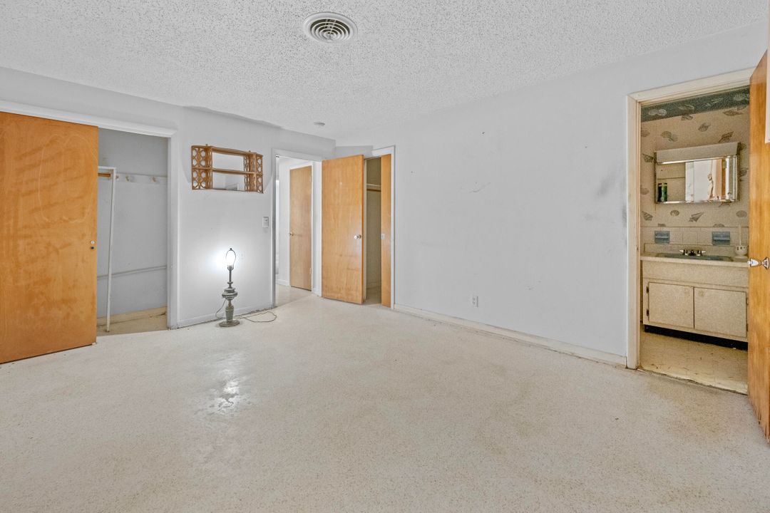 合同活跃: $315,000 (3 贝兹, 2 浴室, 1476 平方英尺)