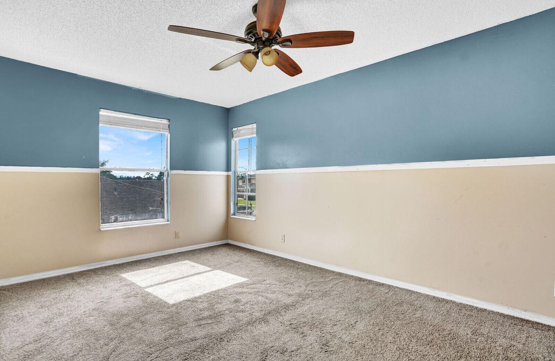 合同活跃: $519,900 (4 贝兹, 3 浴室, 2346 平方英尺)