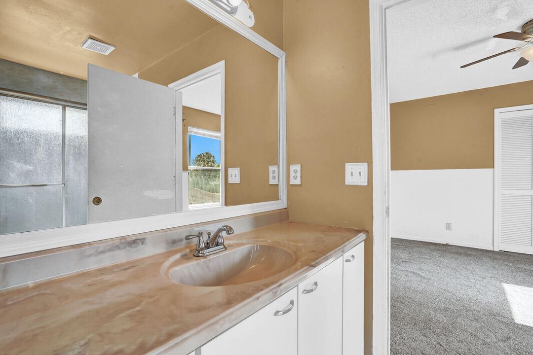 合同活跃: $519,900 (4 贝兹, 3 浴室, 2346 平方英尺)