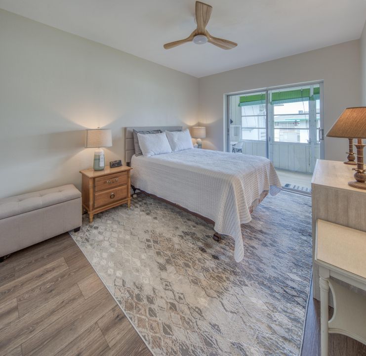 For Sale: $159,000 (2 beds, 2 baths, 826 Square Feet)