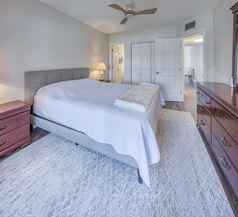 For Sale: $159,000 (2 beds, 2 baths, 826 Square Feet)