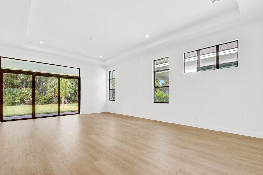 En Venta: $849,000 (3 camas, 3 baños, 2289 Pies cuadrados)