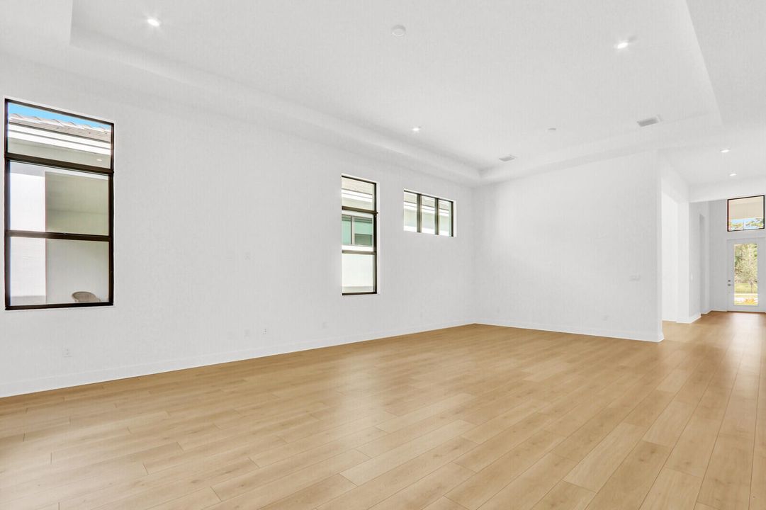 En Venta: $849,000 (3 camas, 3 baños, 2289 Pies cuadrados)