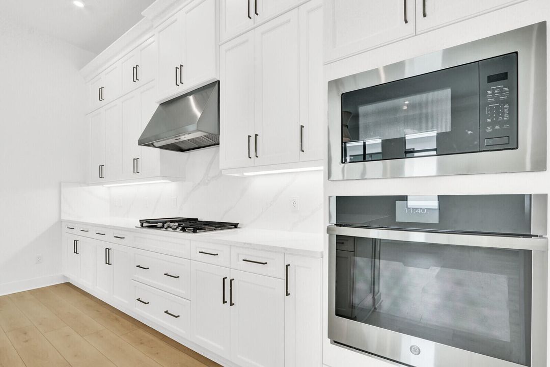 En Venta: $849,000 (3 camas, 3 baños, 2289 Pies cuadrados)